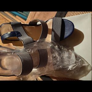 Brand new Jessica Simpson wedges